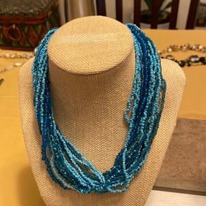 Necklace and earrings set.